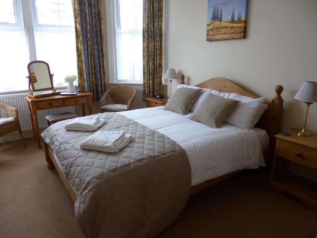Beamsley Lodge B&B 伊斯特布恩 外观 照片