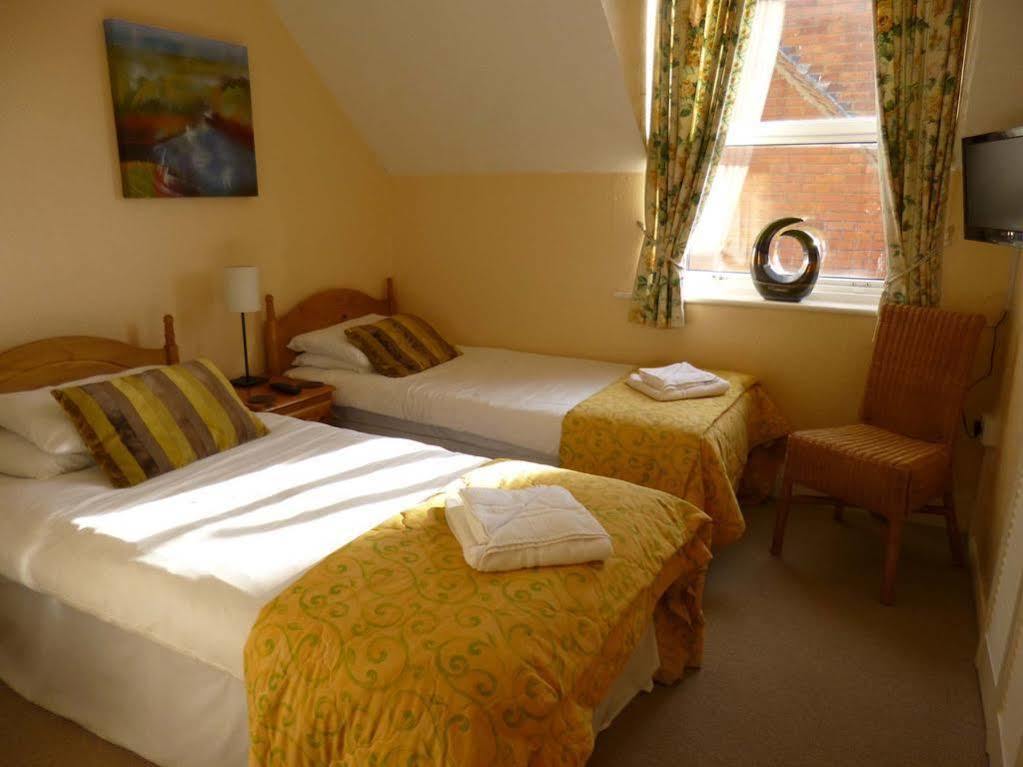 Beamsley Lodge B&B 伊斯特布恩 外观 照片